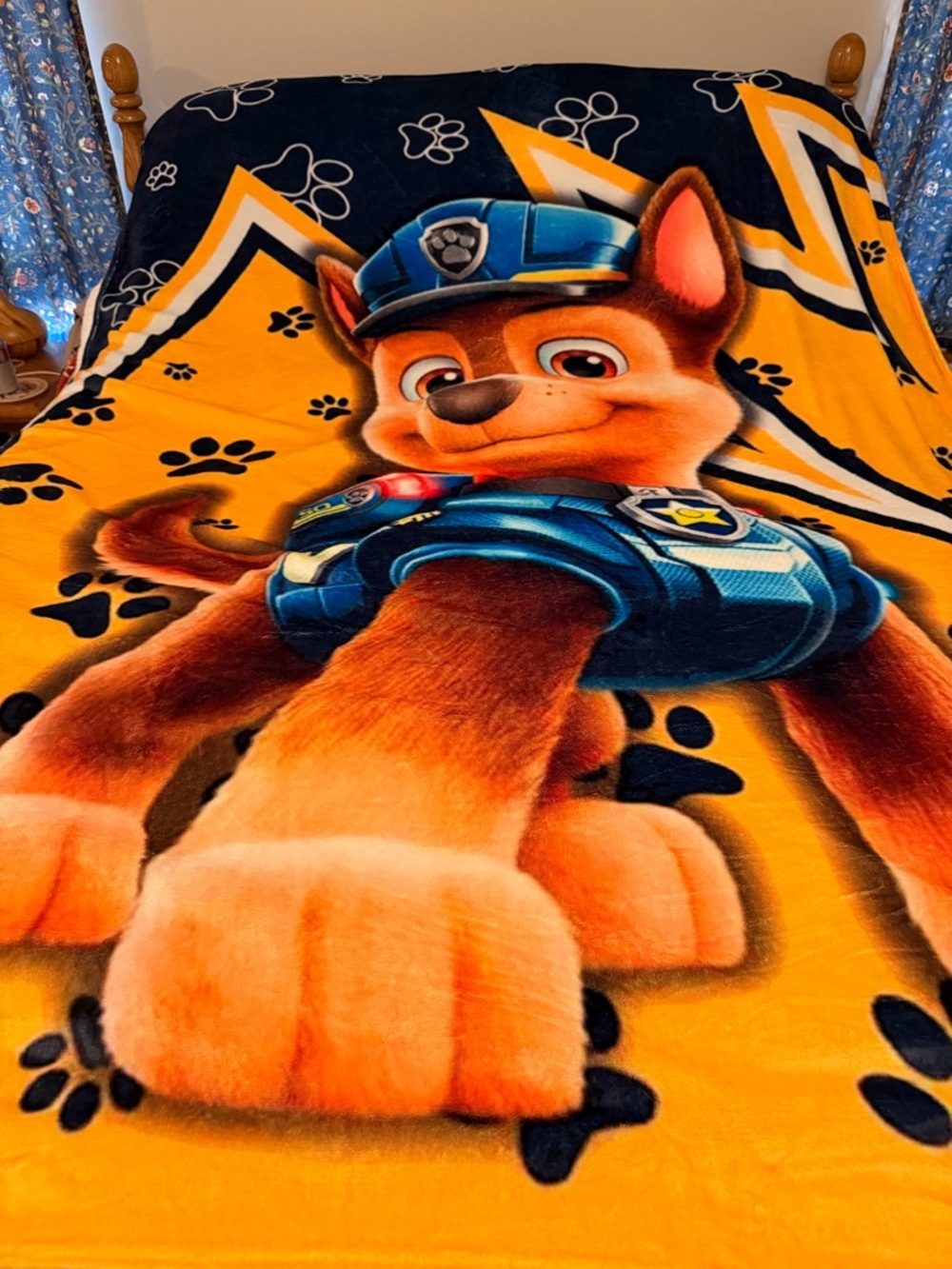 Paw Patrol Chase Plush Throw Blanket - Bright Yellow & Blue